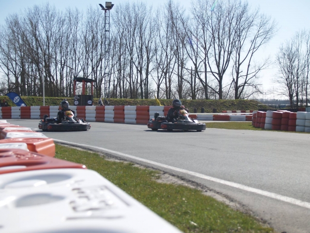  In the middle of the race 